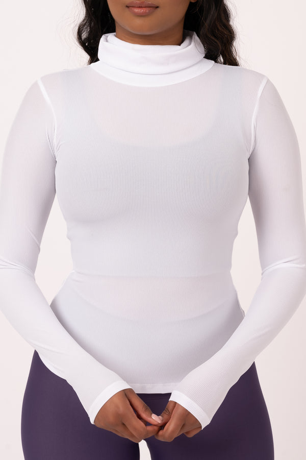 White Rib Knit - Fitted Turtle Neck W Long Sleeves