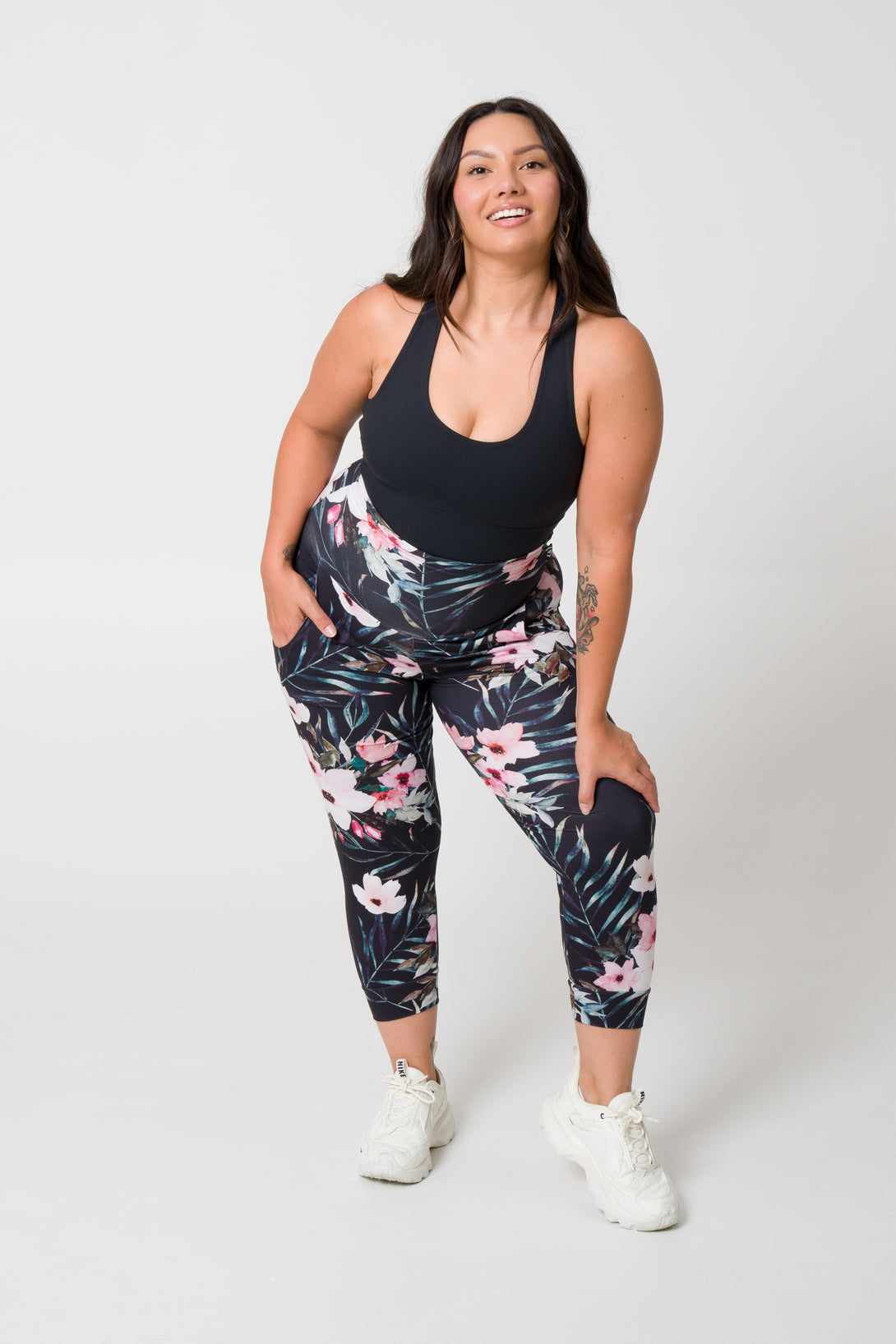 Exotic At Heart Soft to Touch - Jogger Capris w/ Pockets - Exoticathletica