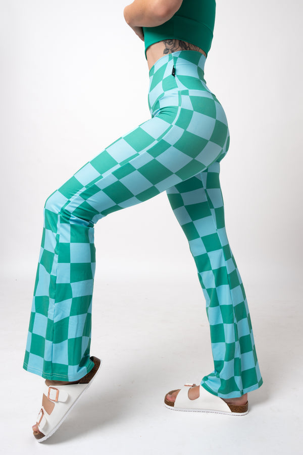 Off The Grid Green Soft To Touch - High Waisted Bootleg Pant