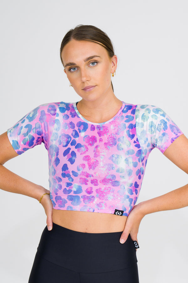 Rainbow Jag Soft To Touch - Fitted Cropped Tee - Exoticathletica