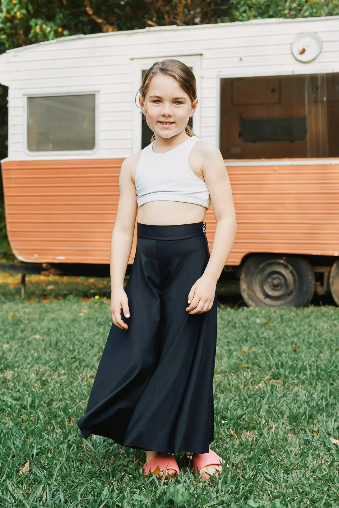 Silky Kids Palazzo Pant - Black – Exoticathletica