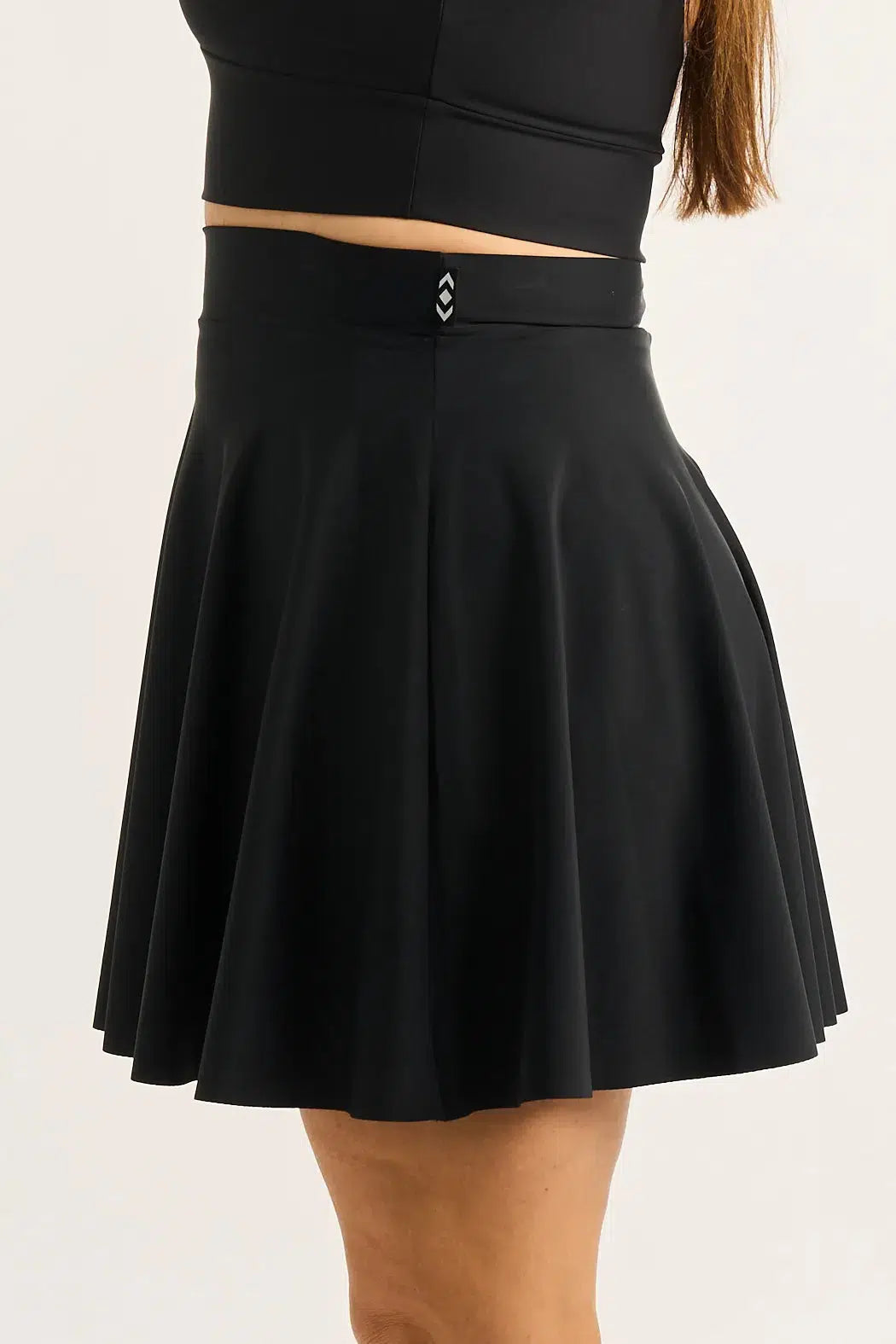Silky Narrow Waisted Mini Skater Skirt Black – Exoticathletica
