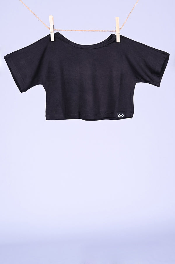 Black Slinky To Touch - Kids Cropped Tee