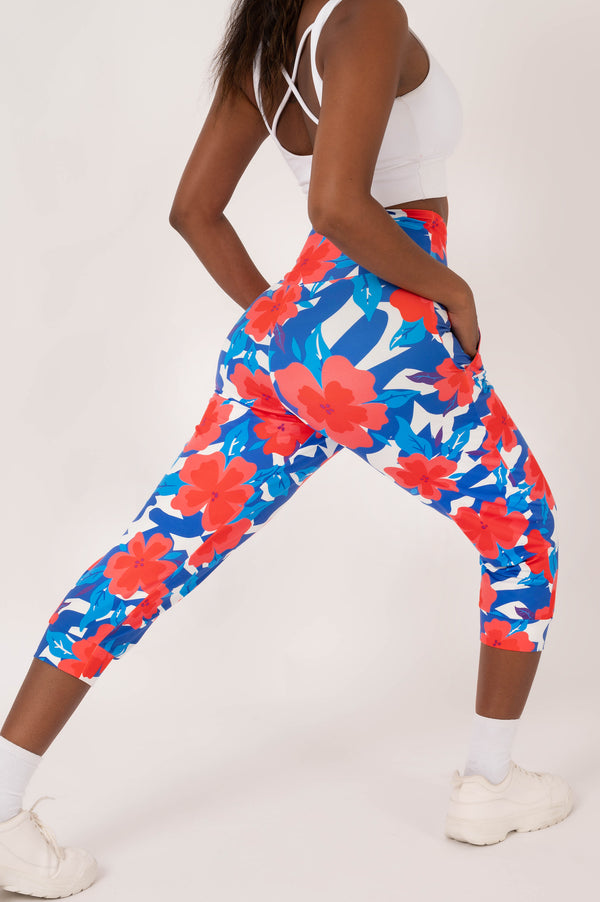 Daybreak Soft To Touch - Jogger Capris W/ Pockets