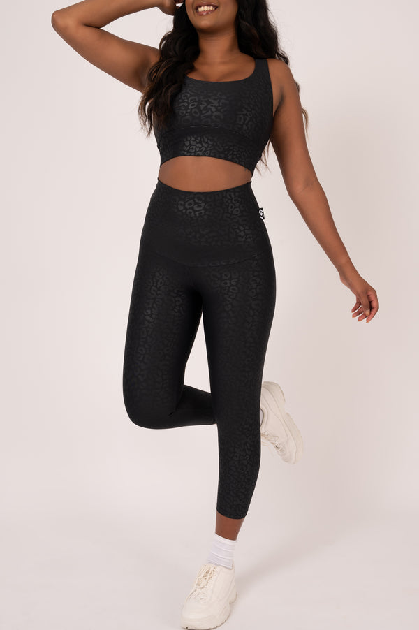 Black Exotic Touch Jag - Extra High Waisted Capri Leggings
